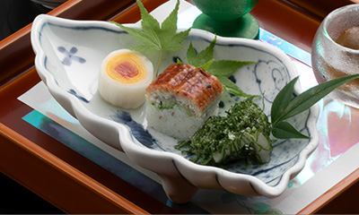 福岡・博多の料亭 桜坂観山荘｜旬の和食・懐石料理を個室でおもてなし